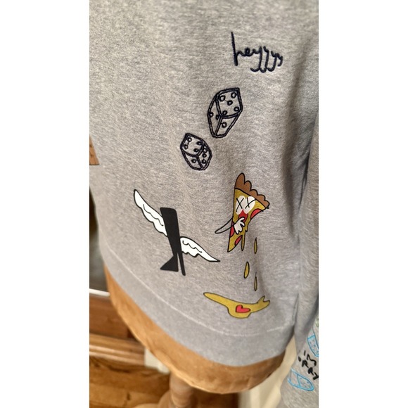 Bloomingdale's Bloomie's XS Novelty Gray Embroidered Graphics Sweatshirt - Picture 3 of 9